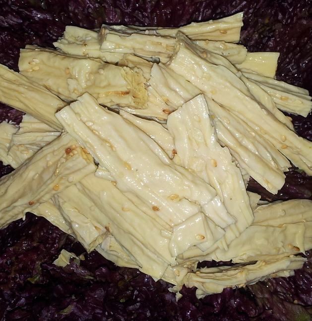 Спаржа белая с кунжутом&nbsp;